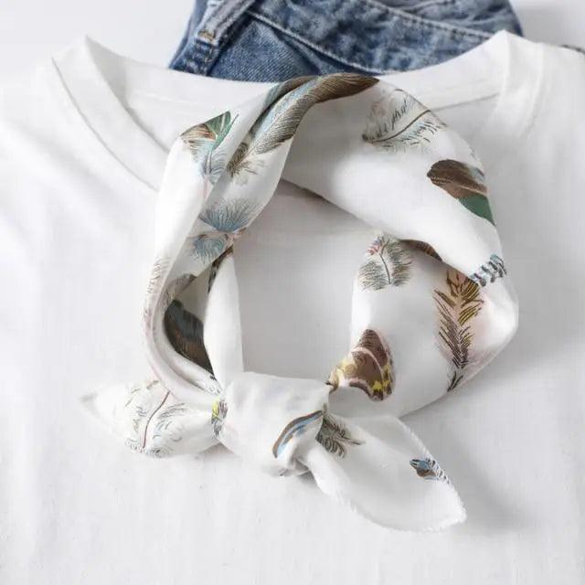 Foulard carré en soie polyvalent pour femme, écharpe de cou imprimée à la mode, foulard, bandeau pour cheveux, bandeau pour femme, bandana, châle