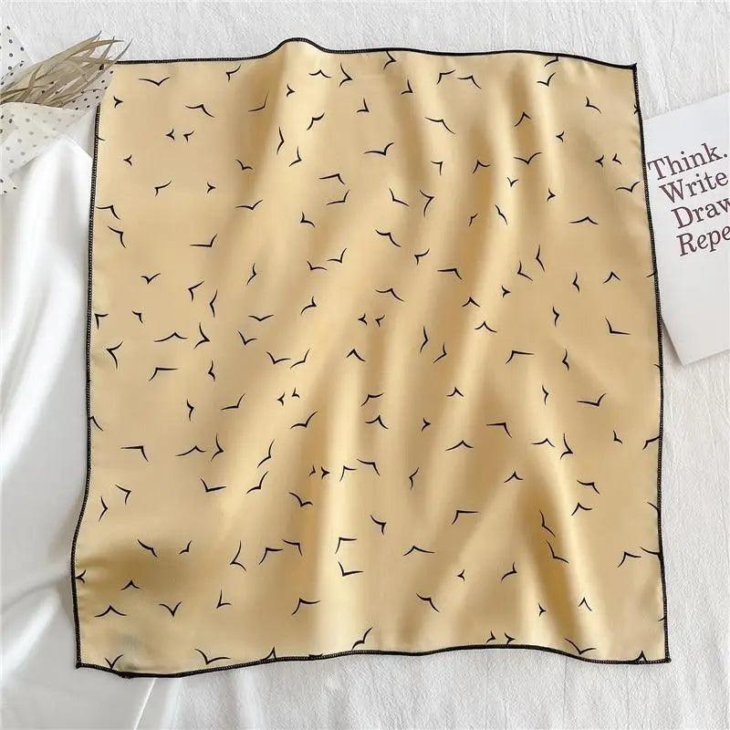 Foulard carré en soie polyvalent pour femme, écharpe de cou imprimée à la mode, foulard, bandeau pour cheveux, bandeau pour femme, bandana, châle