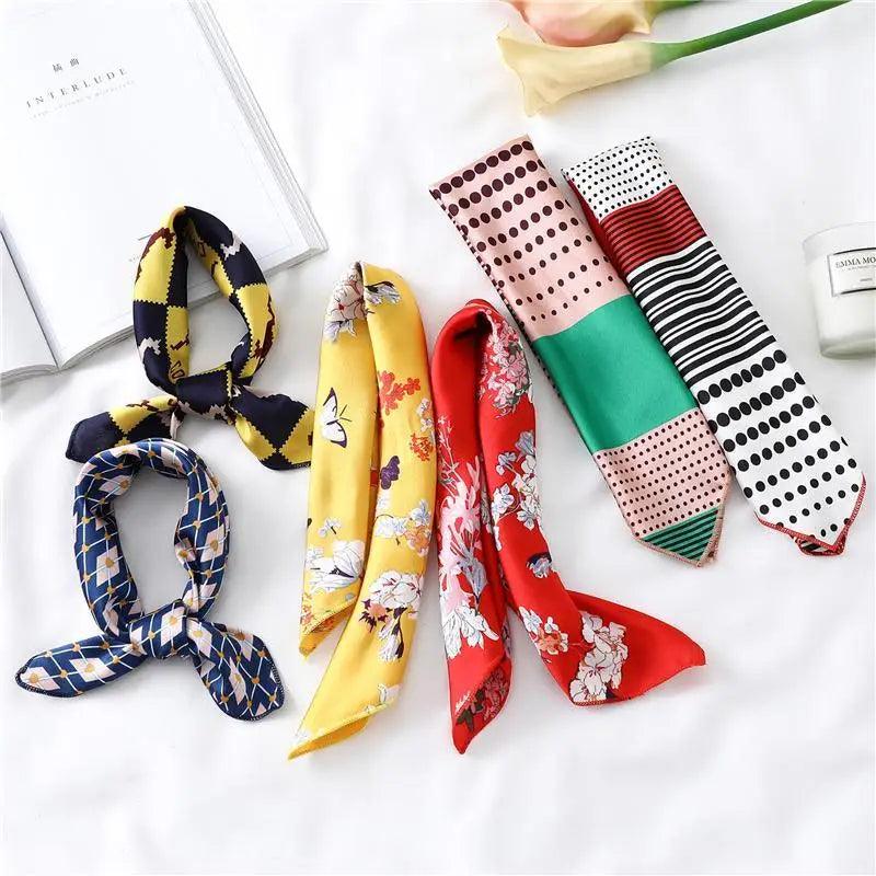 Foulard carré en soie polyvalent pour femme, écharpe de cou imprimée à la mode, foulard, bandeau pour cheveux, bandeau pour femme, bandana, châle