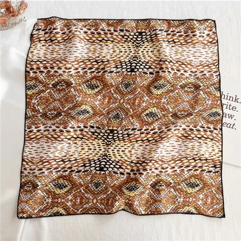 Foulard carré en soie polyvalent pour femme, écharpe de cou imprimée à la mode, foulard, bandeau pour cheveux, bandeau pour femme, bandana, châle