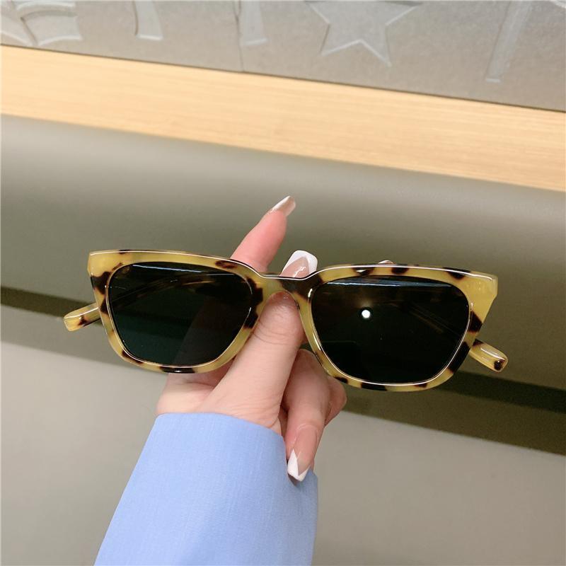 Lunettes de soleil œil de chat étroites vintage pour femmes, style rétro, à la mode et de marque, verres élégants
