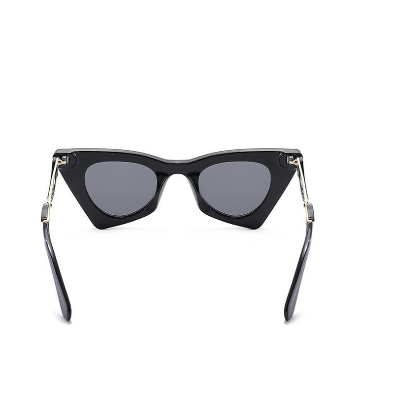 Lunettes de soleil œil de chat carrées vintage, tendance rétro pour femmes, classiques et à la mode, personnalité distinguée et lunettes de soleil coupe-vent dans une boîte rétro tendance, style urbain pour hommes et femmes