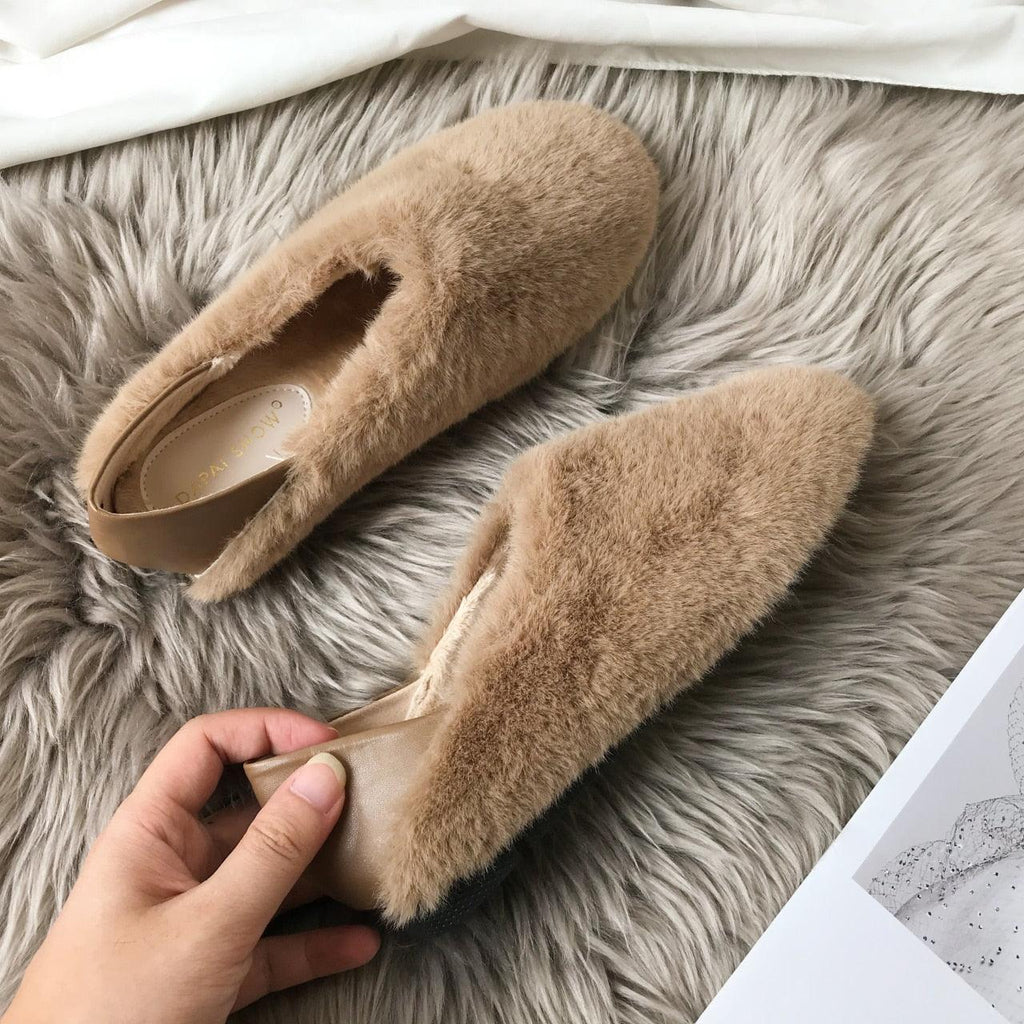 Chaussons Loafers Chauds en Fourrure pour Femmes Chaussures d'Hiver d'Intérieur Plates Fourrure Bout Rond Moelleux Chaussons Chauds en Laine Semelle Antidérapante en Mousse à Mémoire de Forme Chaussons d'Intérieur et d'Extérieur