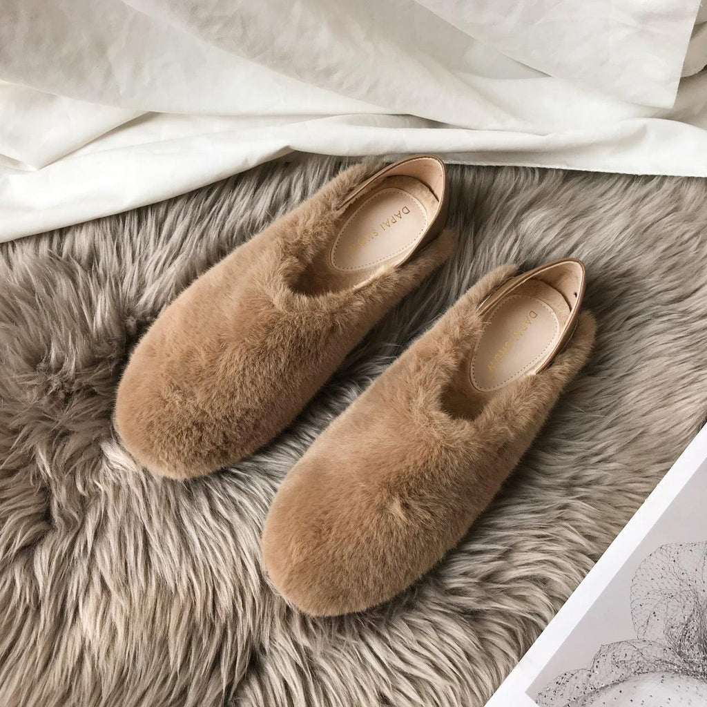 Chaussons Loafers Chauds en Fourrure pour Femmes Chaussures d'Hiver d'Intérieur Plates Fourrure Bout Rond Moelleux Chaussons Chauds en Laine Semelle Antidérapante en Mousse à Mémoire de Forme Chaussons d'Intérieur et d'Extérieur