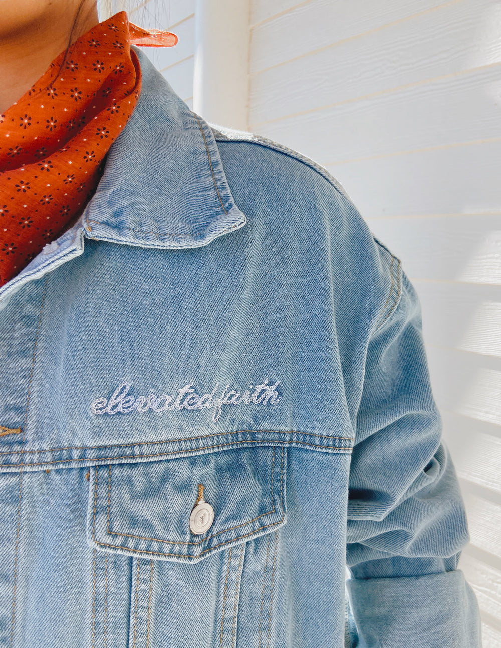 Veste en jean "Quel ami nous avons en Jésus"