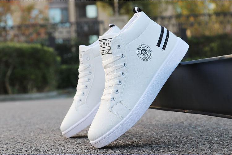 Baskets montantes en cuir confortables pour hommes, chaussures d'hiver en peluche blanches, style tendance, chaussures décontractées, baskets mode, chaussures de marche respirantes et confortables pour hommes