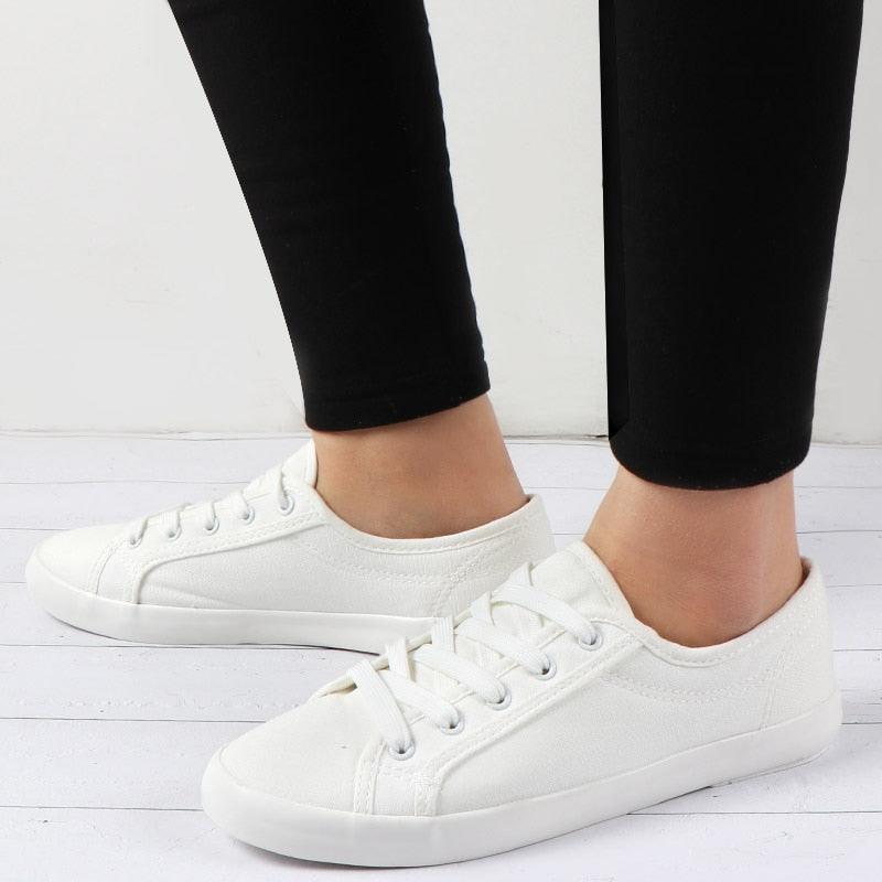 Baskets Blanches d'Été pour Femmes Chaussures en Cuir Blanc et Toile Baskets Tenis Classiques Décontractées en Coton à Enfiler Toile Confortables Chaussures Plates de Marche