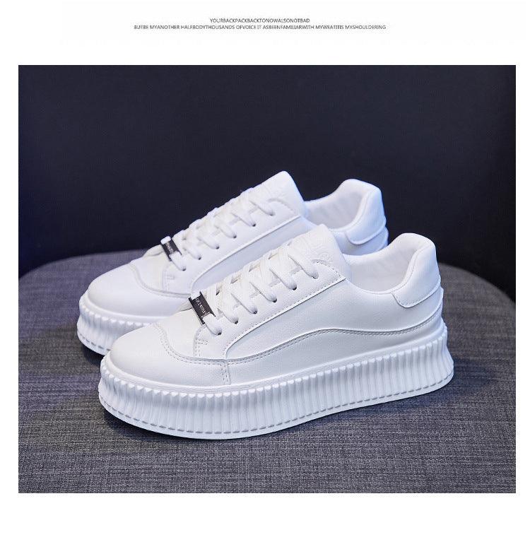 Chaussures épaisses de course de printemps pour femmes blanches Baskets confortables en cuir pour femmes Baskets plates de printemps Baskets vulcanisées d'extérieur à enfiler Baskets de sport à plateforme