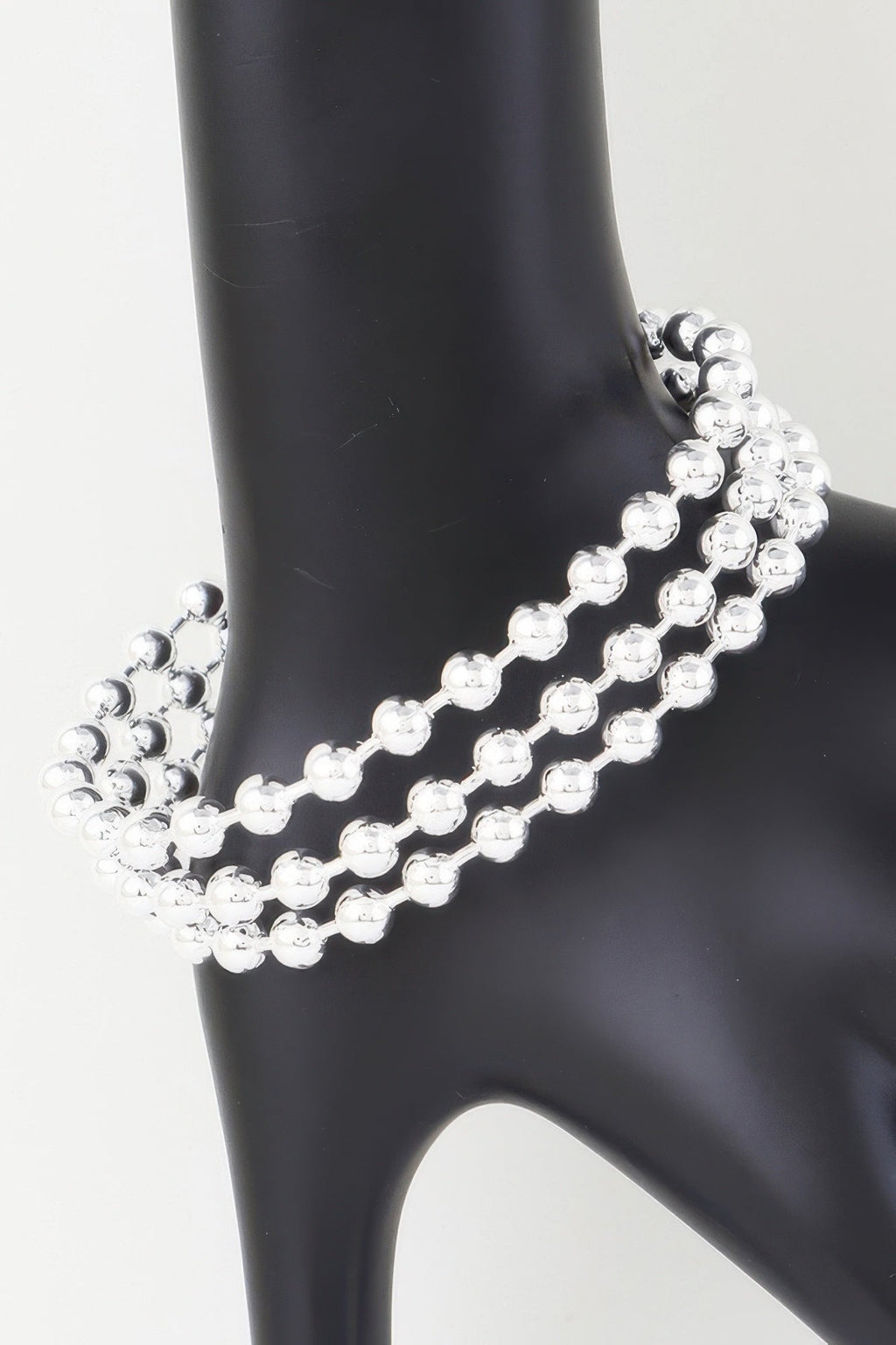 Bracelet manchette large à trois rangs de perles