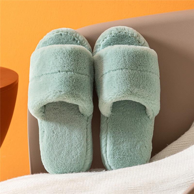 Pantoufles d'hiver pour femmes en peluche, tongs moelleuses, chaussures chaudes à semelle épaisse et douce pour l'intérieur, chaussons à fourrure pour femmes, chaussons fantaisie à bout ouvert en peluche