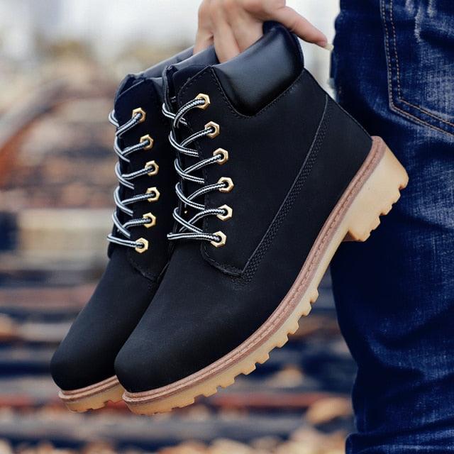 Bottes d'hiver de luxe pour hommes, talon plat, mode, bottines chaudes, bottines chaudes d'extérieur antidérapantes doublées de fourrure, chaussures de marche d'hiver en cuir pour hommes
