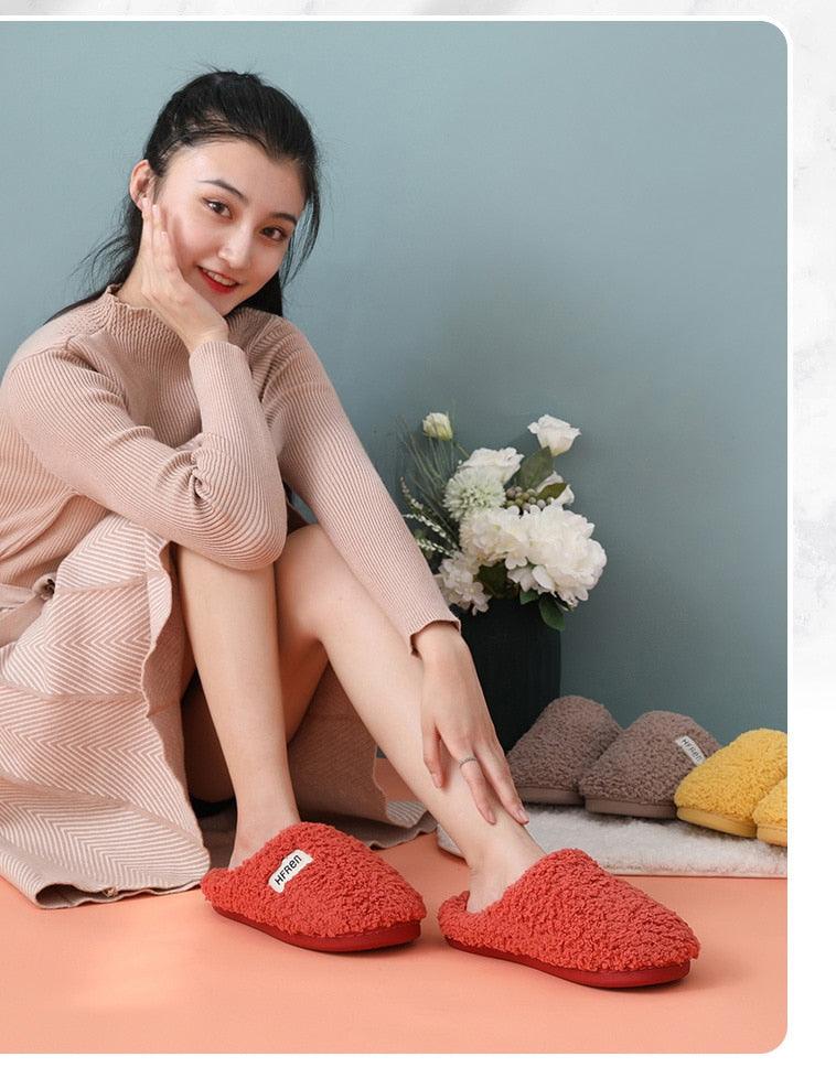 Chaussons d'intérieur en coton à poils courts d'hiver pour femmes, chaussures de sol d'intérieur, pantoufles de maison plates et chaudes pour couples avec mousse à mémoire de forme et chaussures chaudes confortables