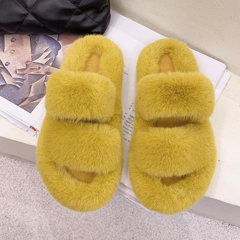 Pantoufles d'intérieur en fausse fourrure pour femmes - Chaussons chauds en peluche ouverts pour la maison, confortables et douillets, pour l'intérieur et l'extérieur.