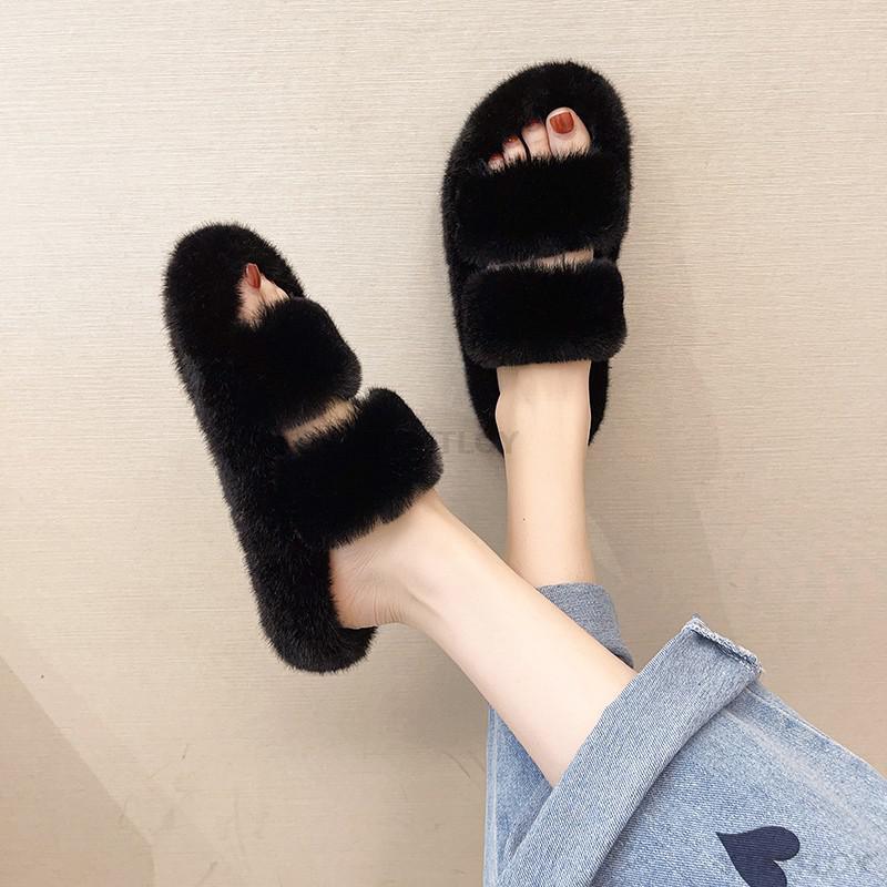 Pantoufles d'intérieur en fausse fourrure pour femmes - Chaussons chauds en peluche ouverts pour la maison, confortables et douillets, pour l'intérieur et l'extérieur.