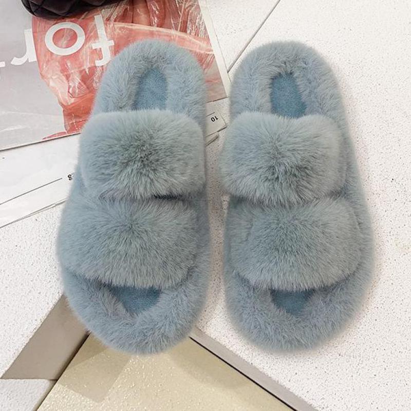 Pantoufles d'intérieur en fausse fourrure pour femmes - Chaussons chauds en peluche ouverts pour la maison, confortables et douillets, pour l'intérieur et l'extérieur.