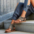 Sandales Femme Plates Décontractées Été Sandales Femme Mode Tongs Sandales Élégantes Chaussures Plateforme en Cuir Synthétique Claquettes Mode Sandales Légères Tapis de Yoga Athlétique Femmes Claquettes à Coussin Épais à Enfiler