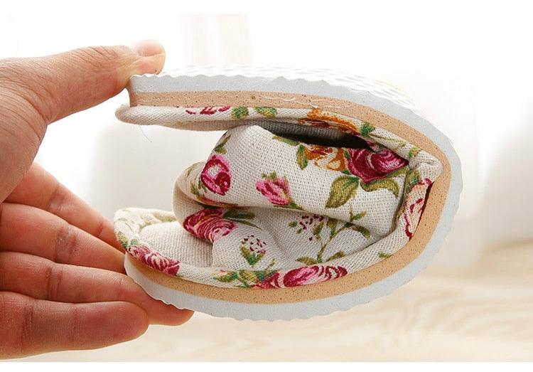 Chaussons Décontractés Floraux pour Femmes Chaussons Doux à Fleurs Printemps Automne Tongs Sandales Confortables Chaussures Décontractées Chaussons en Tissu à Bout Ouvert Chaussons Plats Bas Chaussons d'Intérieur