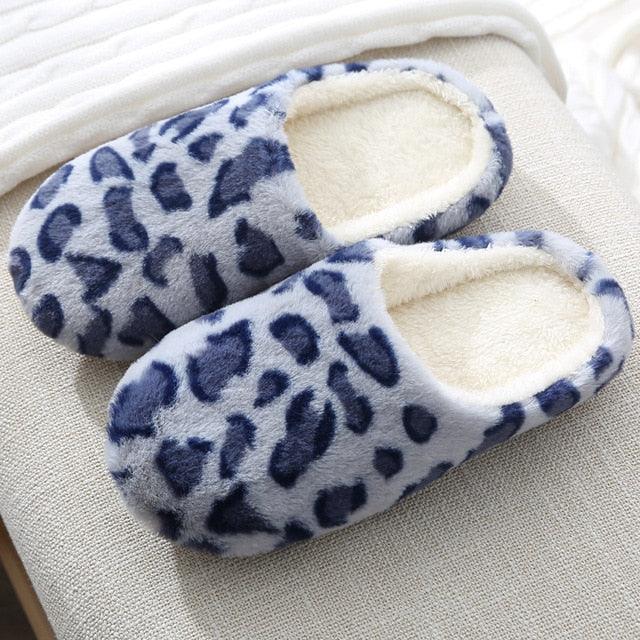 Pantoufles d'intérieur pour femmes Chaussons en peluche chauds pour la maison Automne Hiver Femme Maison Appartement Chausson doux Pantoufles silencieuses Semelle intérieure en polaire moelleuse Chaussons duveteux pour la maison et la chambre à coucher