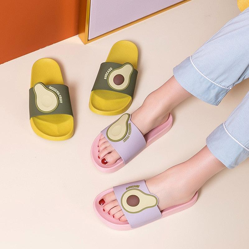 Femmes Hommes Sandales d'été Décontractées Tongs de Plage Fruits Avocat Antidérapantes Semelle Souple Chaussures de Bain Chaussons Souples à Bout Ouvert Antidérapantes Douches Spa Piscine Salle de Sport Maison