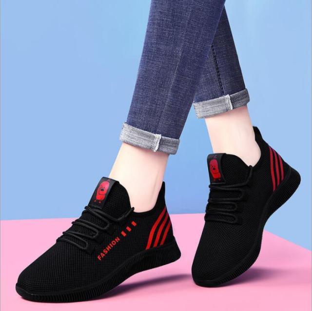 Chaussures de Course Décontractées à Plateforme Antidérapantes et Respirantes pour Femmes, Baskets Noires Légères en Maille, Chaussures de Marche Athlétiques à la Mode