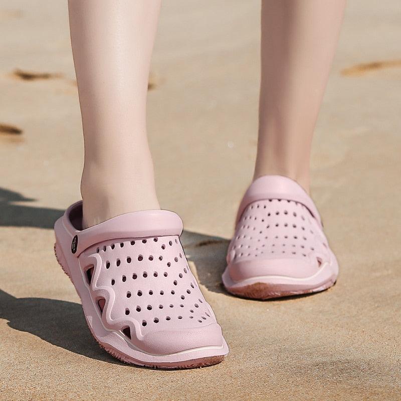 Sabots décontractés pour femme, sandales respirantes, pantoufles d'intérieur, chaussures d'été à enfiler pour femme, tongs, sabots de jardin, chaussures de plage, baskets de travail, sandales d'été respirantes, légères, à séchage rapide.
