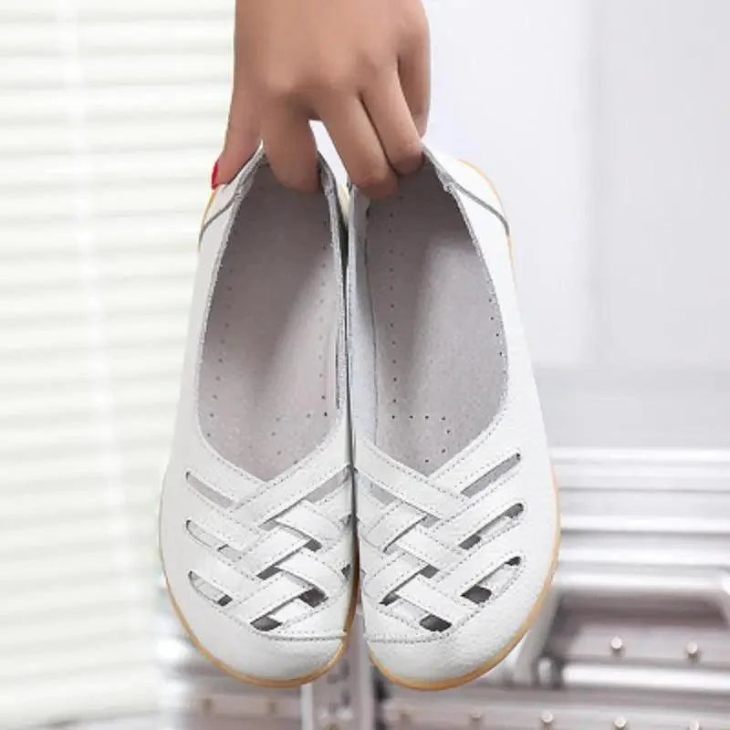 Sandales plates en cuir véritable pour femmes, élégantes, confortables, souples et antidérapantes