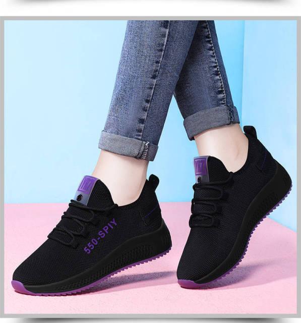 Chaussures de course pour femmes d'été en tissu tissé Sneakers de sport mode décontractée Chaussures de marche en maille respirante antidérapantes légères et respirantes Chaussures de course en maille au design confortable