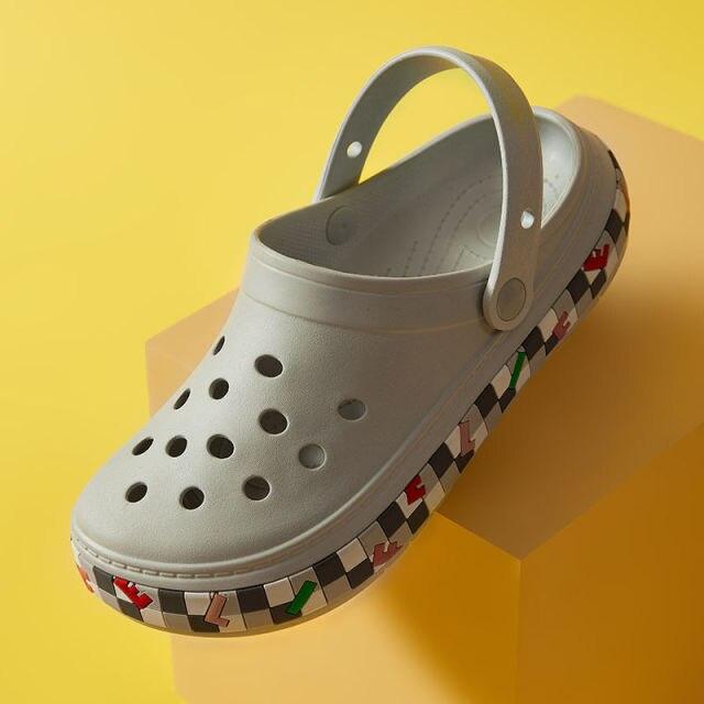 Sandales pour femmes, claquettes d'été, chaussures à trous, sandales de plage antidérapantes à semelle souple, sabots de jardin unisexes, claquettes décontractées, sandales à séchage rapide, sabots de plage antidérapants pour l'été