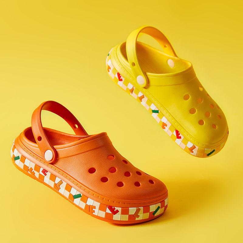 Sandales pour femmes, claquettes d'été, chaussures à trous, sandales de plage antidérapantes à semelle souple, sabots de jardin unisexes, claquettes décontractées, sandales à séchage rapide, sabots de plage antidérapants pour l'été