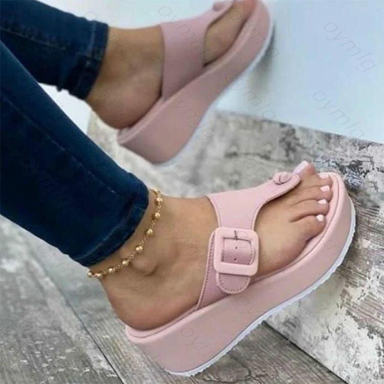 Sandales d'été pour femmes Chaussures de plage compensées à clip d'orteil et bride à boucle Chaussures décontractées en cuir Sandales plates d'été antidérapantes avec bride à boucle