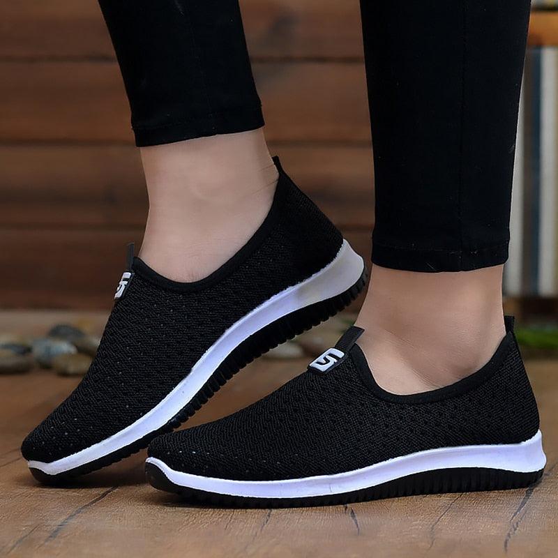 Baskets Espadrilles pour femmes Chaussures d'été en maille respirante pour femmes Chaussures de marche solides antidérapantes Chaussures décontractées Filles Tennis Baskets à enfiler Légères Confortables Baskets décontractées en maille
