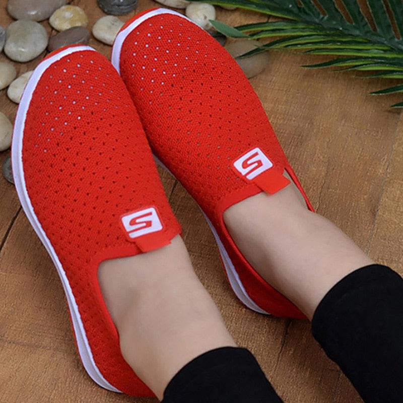 Baskets Espadrilles pour femmes Chaussures d'été en maille respirante pour femmes Chaussures de marche solides antidérapantes Chaussures décontractées Filles Tennis Baskets à enfiler Légères Confortables Baskets décontractées en maille