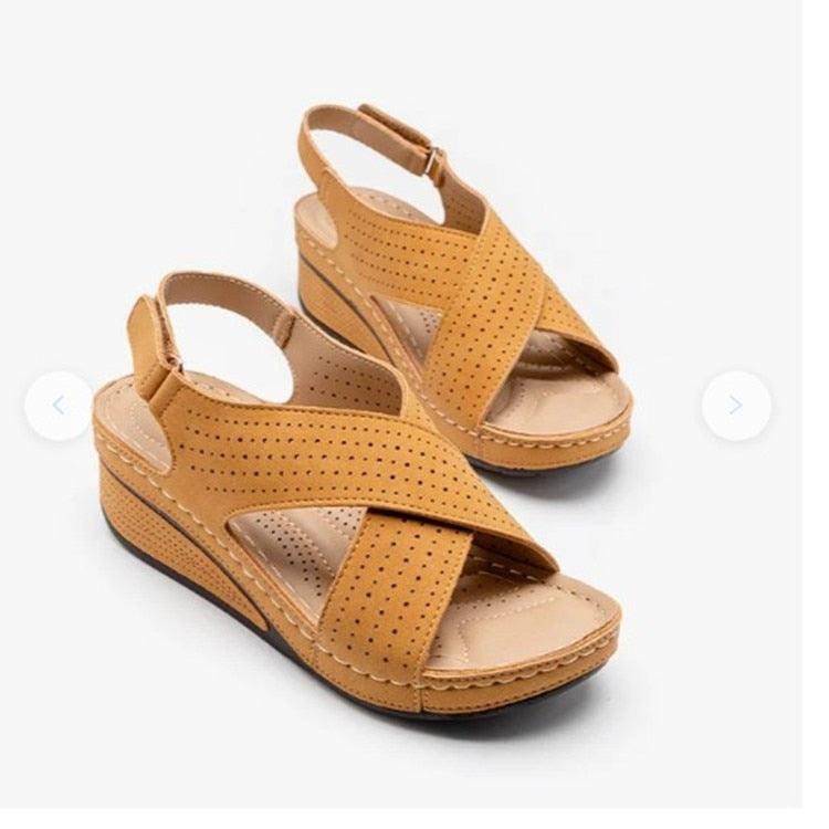 Sandales pour femmes Nouvelles chaussures d'été Femme Couture Évidé Décontracté Cuir Confortable Rétro Sandales Cuir découpé Entrelacé Bout Ouvert Femmes Décontracté Été Plateforme Chaussures de marche