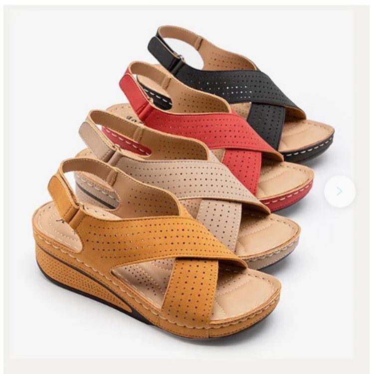 Sandales pour femmes Nouvelles chaussures d'été Femme Couture Évidé Décontracté Cuir Confortable Rétro Sandales Cuir découpé Entrelacé Bout Ouvert Femmes Décontracté Été Plateforme Chaussures de marche