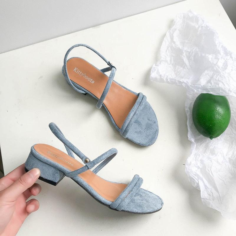 Sandales pour femmes Chaussures d'été bleues Plates Talon Claquettes Sandales pour femmes Sandales plates à lanière arrière Sandales décontractées réglables avec bout ouvert