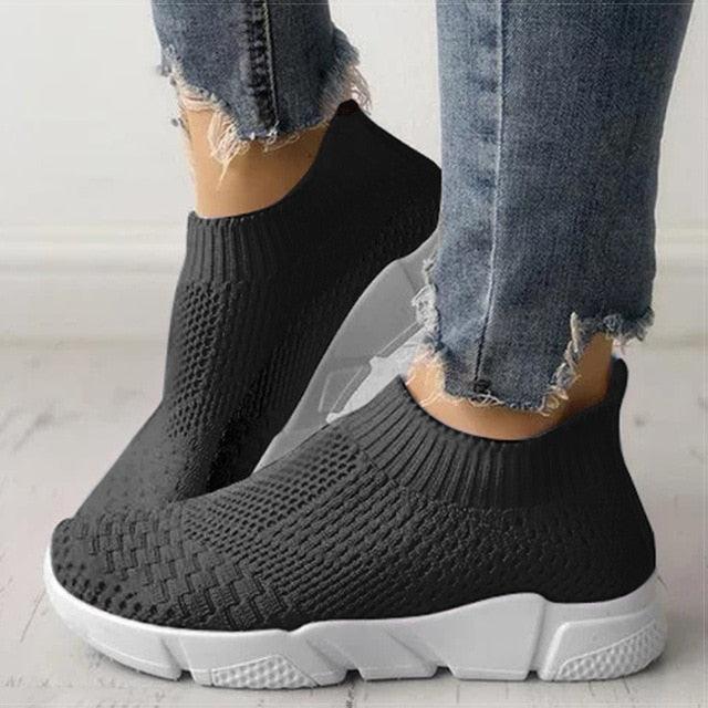 Baskets Blanches à Enfiler pour Femme Chaussures Vulcanisées Super Légères Chaussures de Marche Décontractées Respirantes pour Femme Chaussures de Course Légères Baskets de Sport en Maille Espadrilles Décontractées d'Entraînement