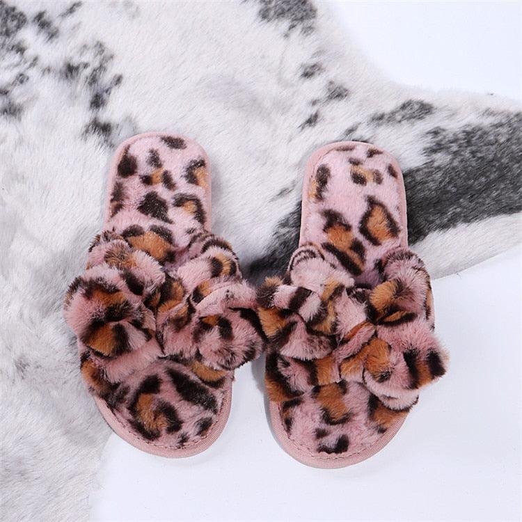 Chaussons d'hiver pour femmes, pantoufles d'intérieur en fausse fourrure, pantoufles à imprimé léopard avec nœud décoratif, pantoufles chaudes en fausse fourrure, pantoufles d'intérieur à bout ouvert pour filles