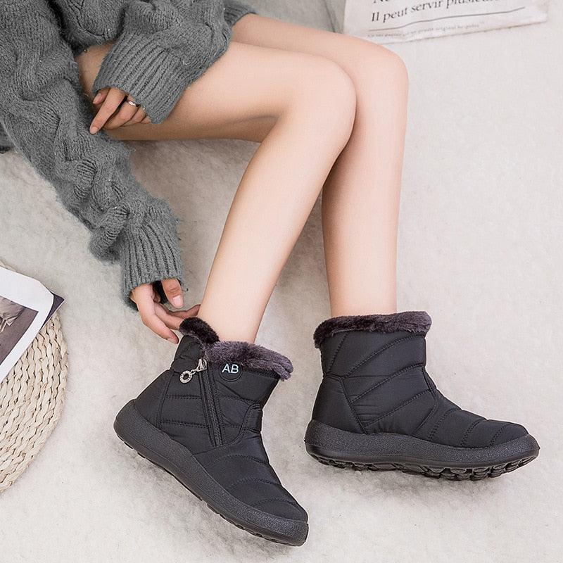 Bottes de Neige pour Femmes, Chaudes, Courtes, en Peluche, Bottines d'Hiver Confortables, à Fermeture Éclair, Chaussures Chaudes Antidérapantes, Doublées Fourrure, Courtes, Imperméables, Faciles à Enfiler, Légères pour l'Extérieur