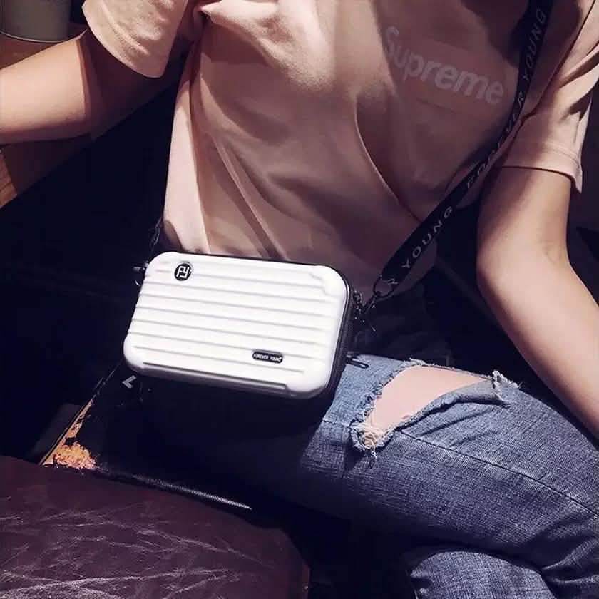 Sac à bandoulière en forme de boîte pour femme avec bande à lettres pour voyage