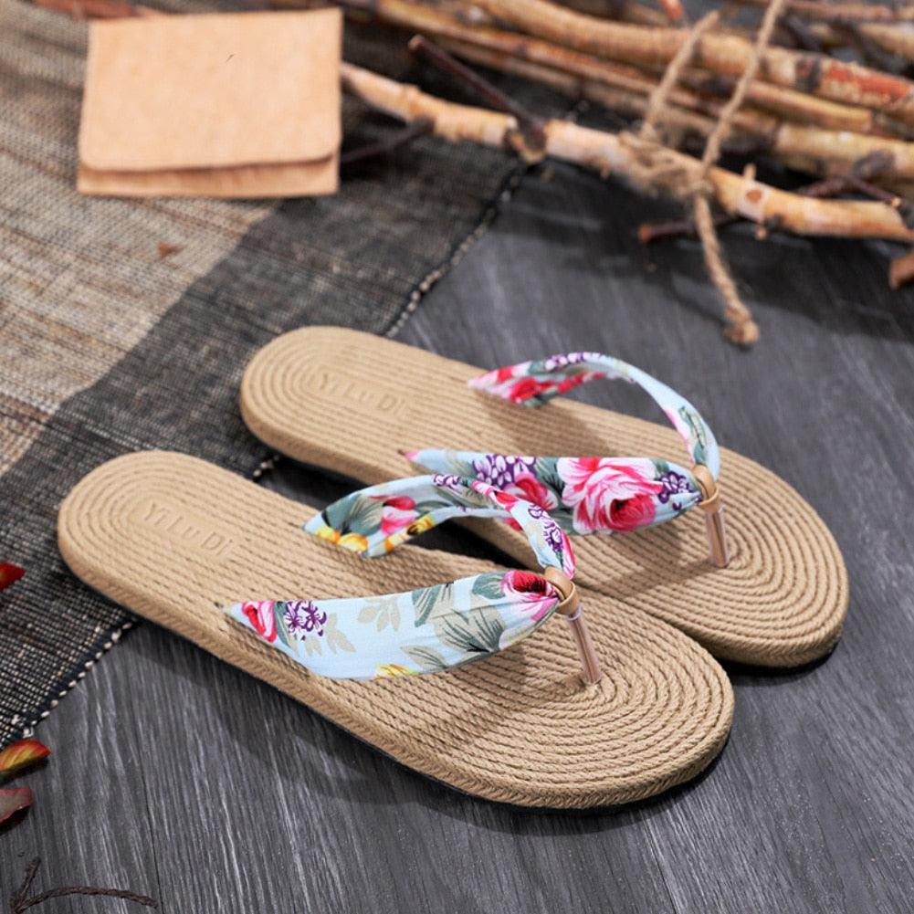 Tongs d'été fleuries pour femme, sandales de plage, chaussons en corde de chanvre, tongs de voyage, chaussons d'intérieur unisexes, chaussons en lin pour femme, chaussons respirants à bout ouvert