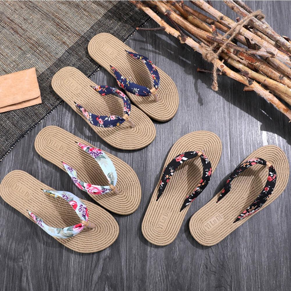 Tongs d'été fleuries pour femme, sandales de plage, chaussons en corde de chanvre, tongs de voyage, chaussons d'intérieur unisexes, chaussons en lin pour femme, chaussons respirants à bout ouvert
