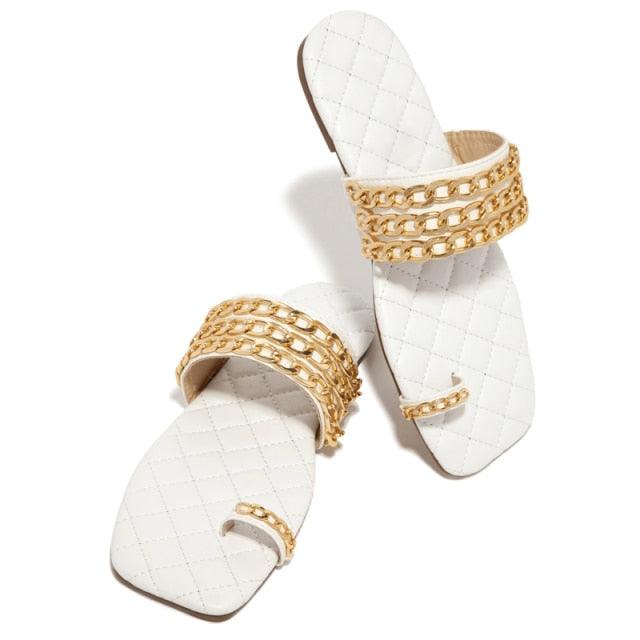 Sandales d'été tissées pour femmes, décoratives avec chaîne, tongs décontractées d'extérieur, talons carrés, pantoufles, chaîne en métal, élastique, élégantes, plates, décontractées, pour la plage