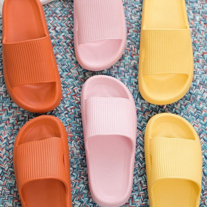 Chaussons épais à plateforme pour femmes, mode d'été, semelle souple en EVA, sandales de plage, chaussures de maison douces à bout ouvert, antidérapantes, pour la douche, le spa, la piscine, la salle de sport, pour l'intérieur et l'extérieur