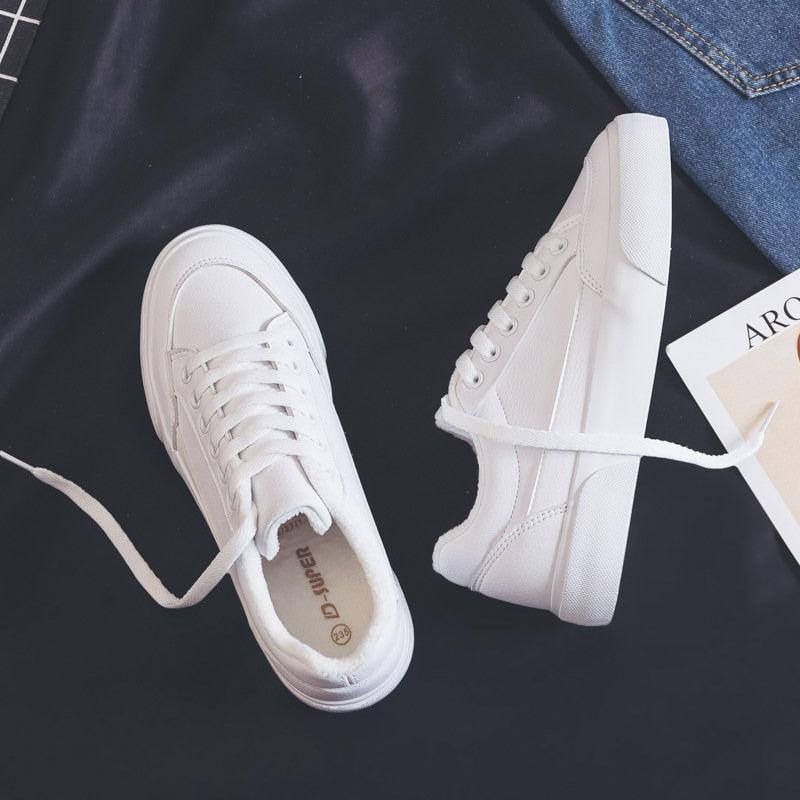 Baskets Blanches pour Femmes, Tendance Printemps, Décontractées, Sportives, à Plateforme Blanche Confortable, Ultra Légères, Antidérapantes, pour la Marche