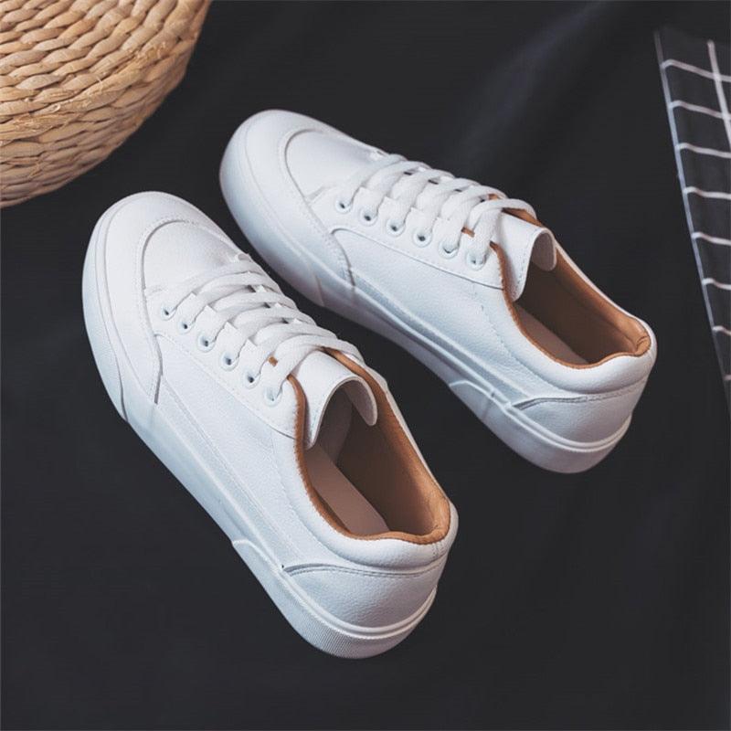 Baskets Blanches pour Femmes, Tendance Printemps, Décontractées, Sportives, à Plateforme Blanche Confortable, Ultra Légères, Antidérapantes, pour la Marche