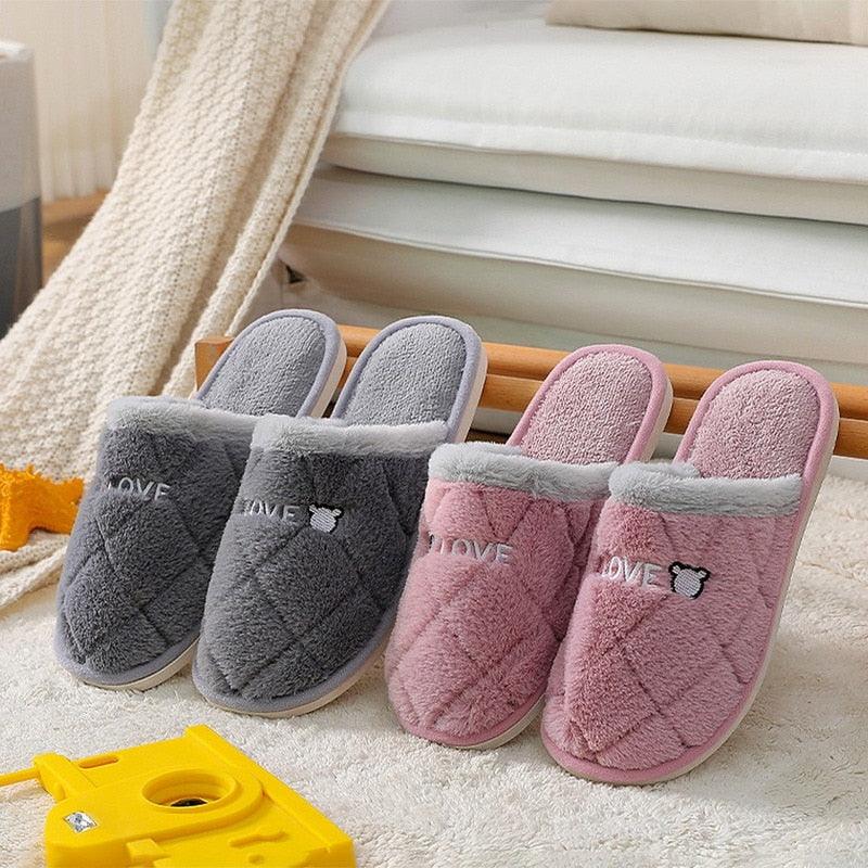 Chaussons d'hiver chauds en fourrure pour femmes, chaussons de maison pour hommes, talons plats confortables, pantoufles d'intérieur chaudes et douces en polaire, pantoufles à mémoire de forme, chaussures de chambre d'hiver