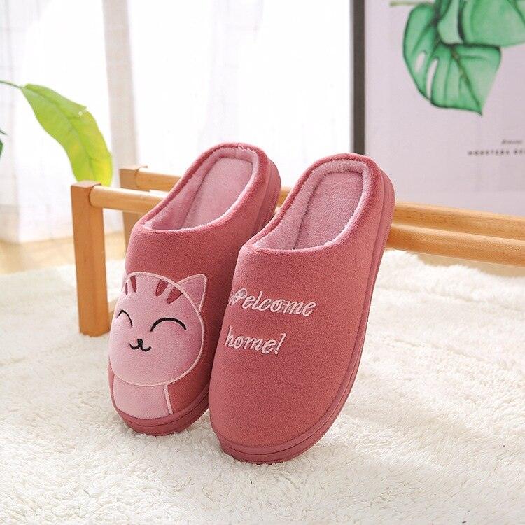 Chaussons d'hiver chauds pour femmes, chaussures de couple en peluche motif chat, chaussures plates douces d'intérieur, confortables, en mousse à mémoire de forme, chaussons chauds à enfiler pour la maison