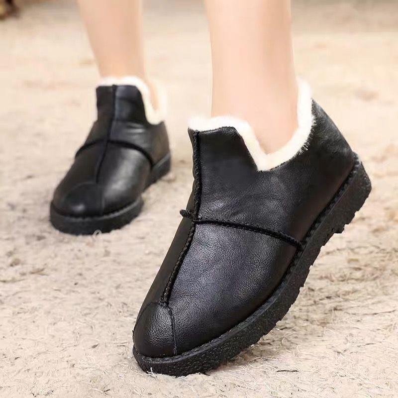 Chaussures d'hiver chaudes de luxe pour femmes Imperméables en peluche et cuir Chaussures en coton pour la maison Quotidien Antidérapantes Semelle souple Doublure en peluche Bottines fourrées chaudes à lacets Plateforme plate Élégantes Confortables Noires