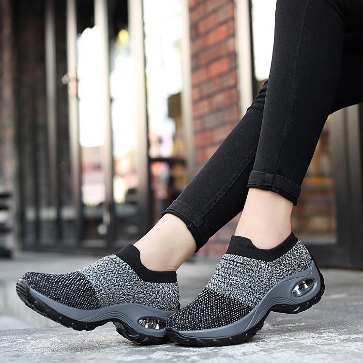 Baskets respirantes pour femmes Nouvelles chaussures en maille pour femmes Chaussures décontractées à coussin d'air à enfiler Chaussures de marche légères en maille respirante Athlétiques Chaussures de course Baskets chaussettes mode à enfiler