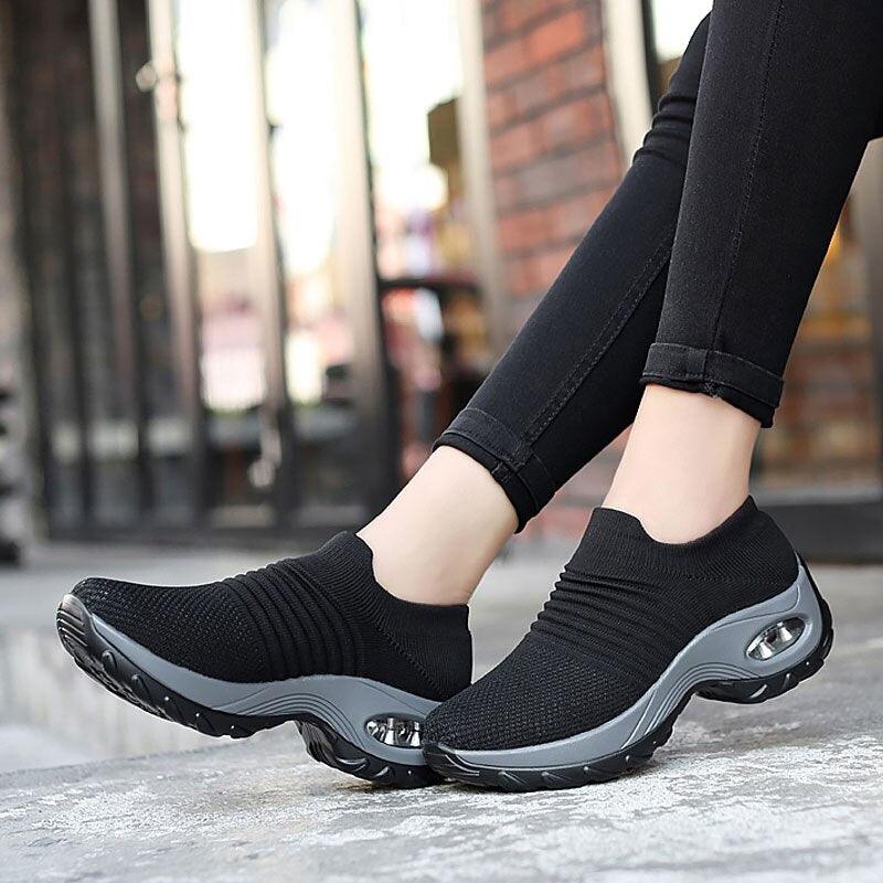 Baskets respirantes pour femmes Nouvelles chaussures en maille pour femmes Chaussures décontractées à coussin d'air à enfiler Chaussures de marche légères en maille respirante Athlétiques Chaussures de course Baskets chaussettes mode à enfiler